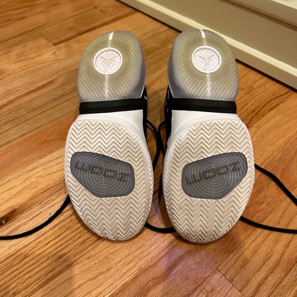 Jordan React Elevation PF 'Fractal Pattern, Black Racer Blue' basketball shoes. - Picture 2 of 6